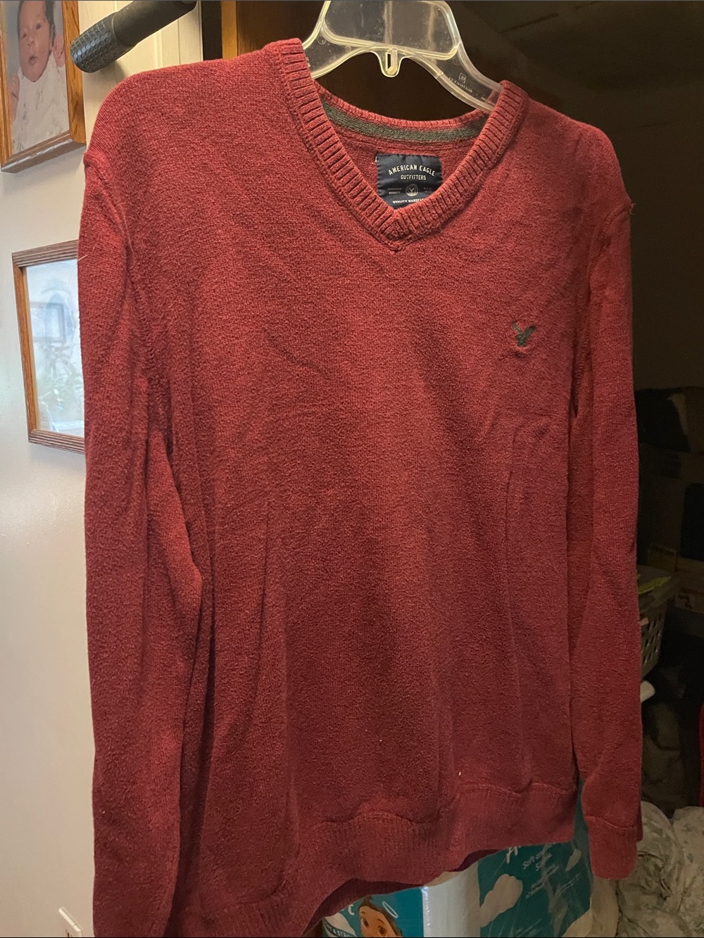 American Eagle Outfitters Men’s V-Neck Sweater in Deep Wine